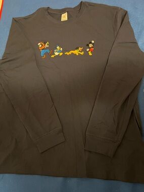 NWT Disney Navy Unisex XL Long Sleeve Tee, Embroidered Mickey/Donald/Goofy/Pluto